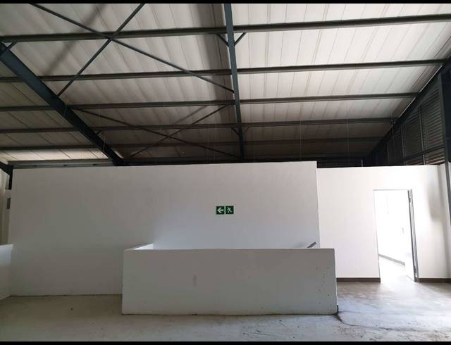 540M² WAREHOUSE FOR SALE IN KILLARNEY GARDENS